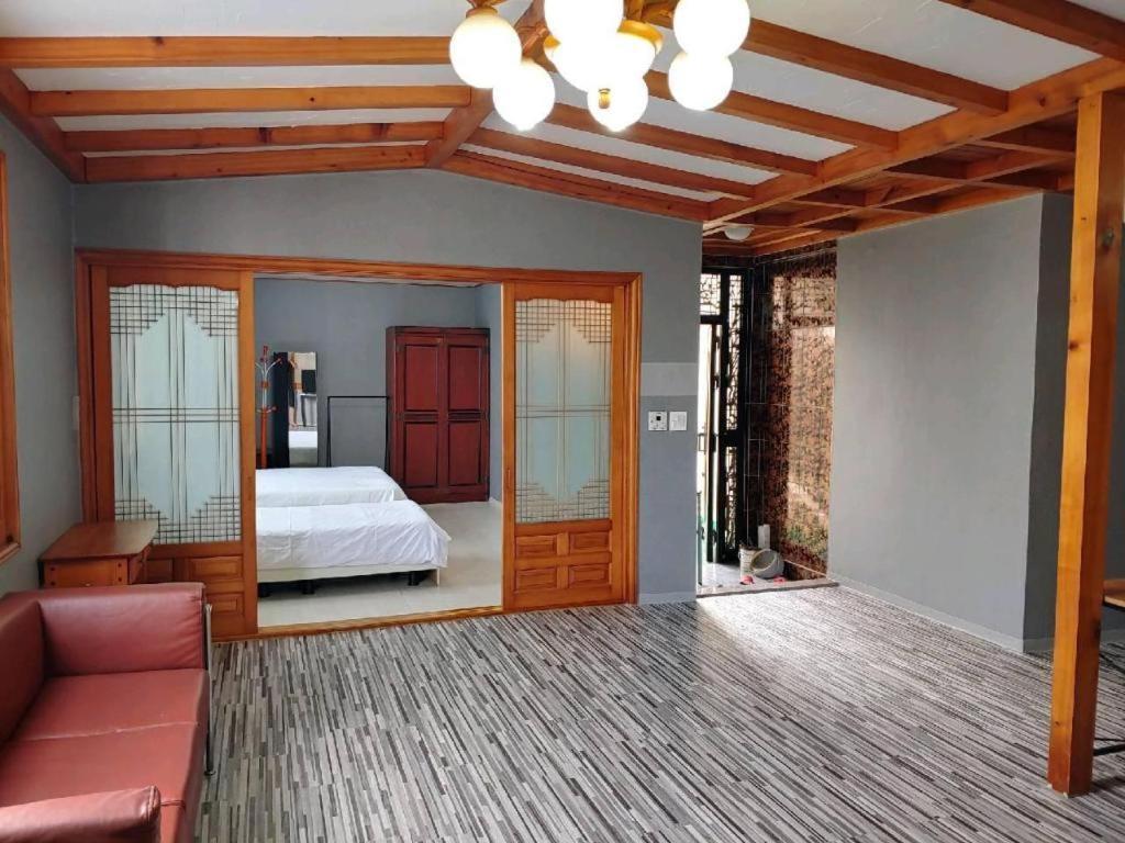 Emerald Ace Hotel Чечжу Екстер'єр фото
