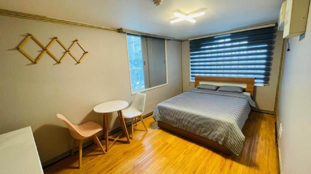 Emerald Ace Hotel Чечжу Екстер'єр фото